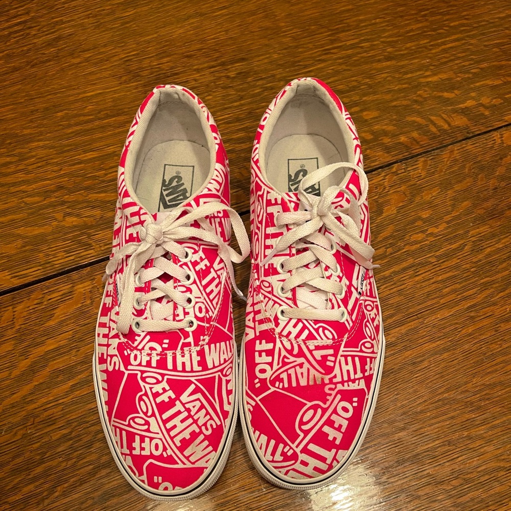 VANS-Men | color: red |